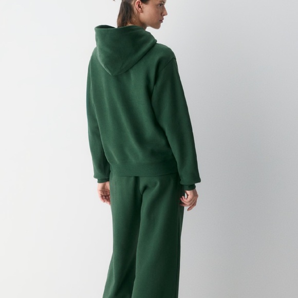 NWOT aritzia Cozy Sweatfleece Perfect Hoodie size M - Picture 4 of 7